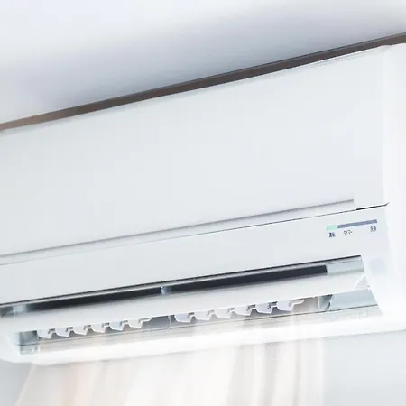 Sleeps 8 Air Con
