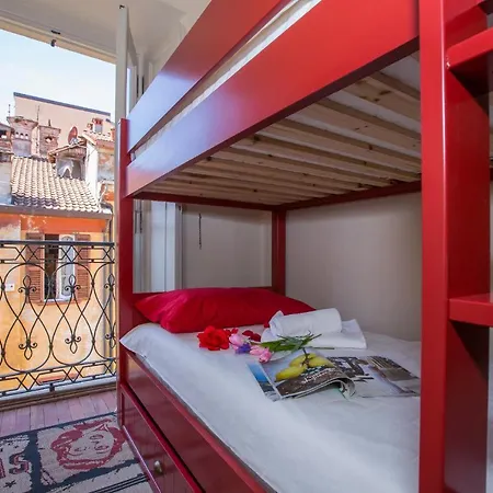 Sleeps 8 Air Con Lägenhet *